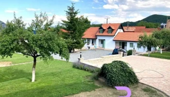 Casa Izvoarele - România