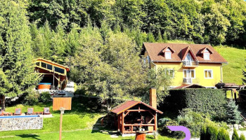 Pensiunea Hétvezér Panzió - Sub Cetate