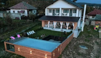 R House Crasna - Aninişu De Vale
