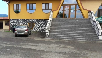 Surian Inn - Șibot