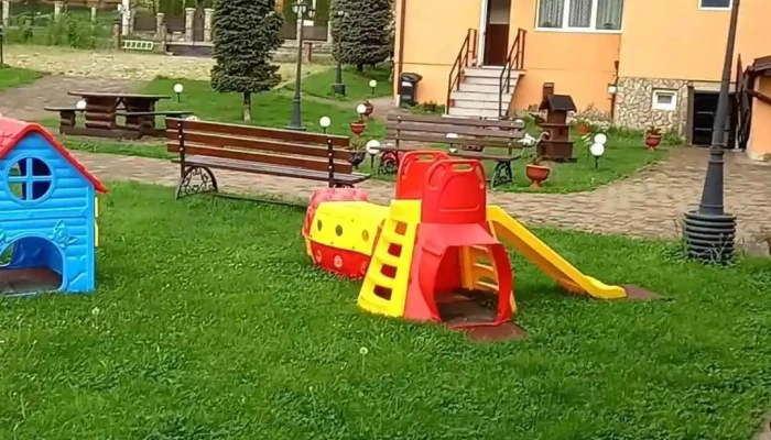 Andreea -  Exterior - Mănăstirea Humorului
