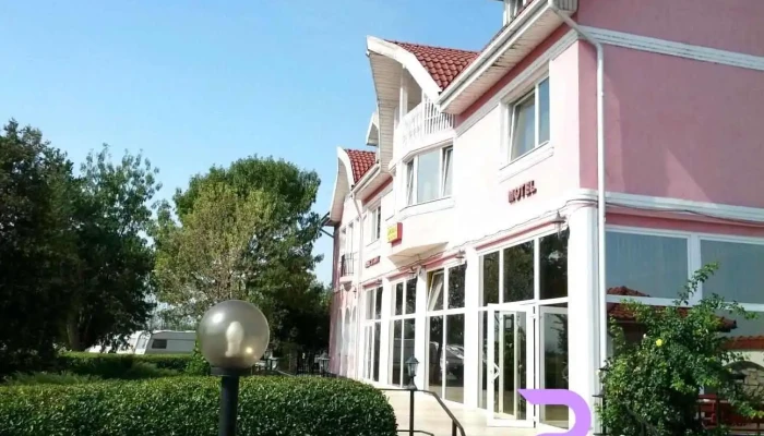 Arcadia -  Exterior - Săcădat