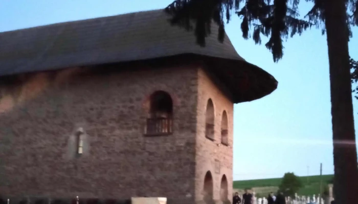 Biserica Duminica Tuturor Sfintilor Din Parhauti Scor - Părhăuți