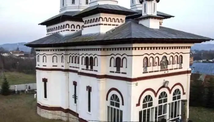 Biserica Noua Fotografii - Comuna Brebu