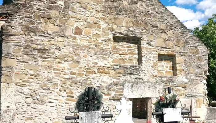 Biserica Sfantul Ierarh Nicolae Densus Adresă - Densuș