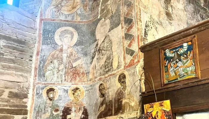 Biserica Sfantul Ierarh Nicolae Densus Reduceri - Densuș