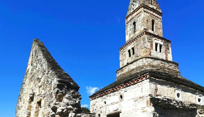 Biserica Sfantul Ierarh Nicolae Densus Unde - Densuș