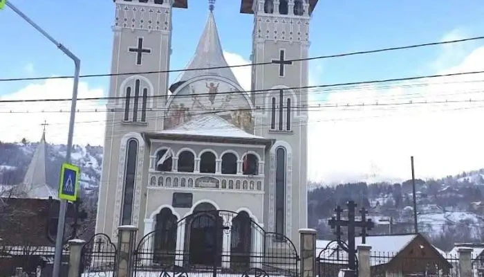 Biserica Înălțarea Domnului Izvorul Dragoș - Moisei