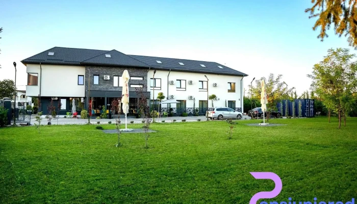 Burgundy -  Exterior - Strejnicu
