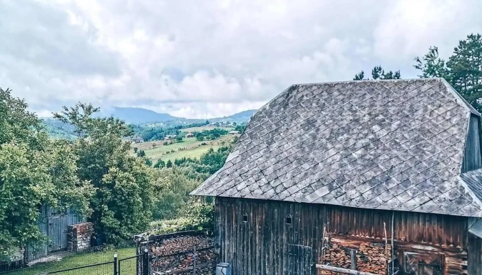 Cabana Din Damb De La Vizitatori - Râșca