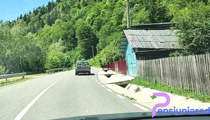 Cabana Izvorul Muntelui -  Videoclipuri - Izvoru Muntelui