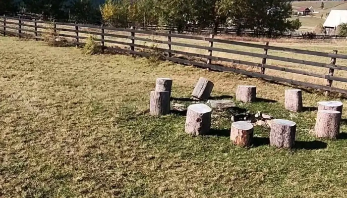 Cabana La Maguri Videoclipuri - Măguri