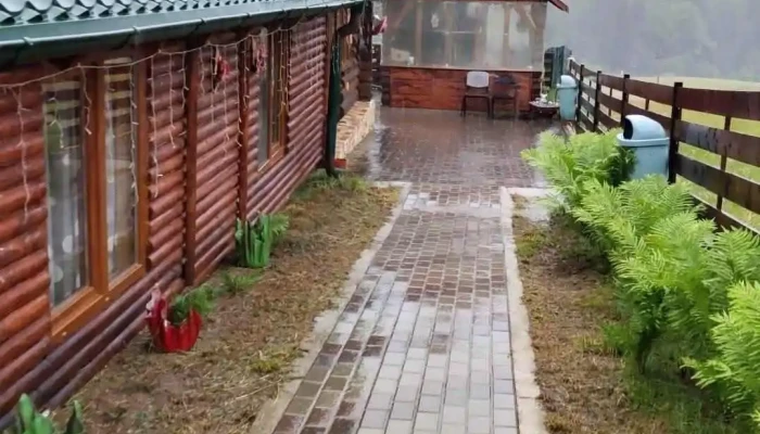 Cabana Varfu Dealului - România