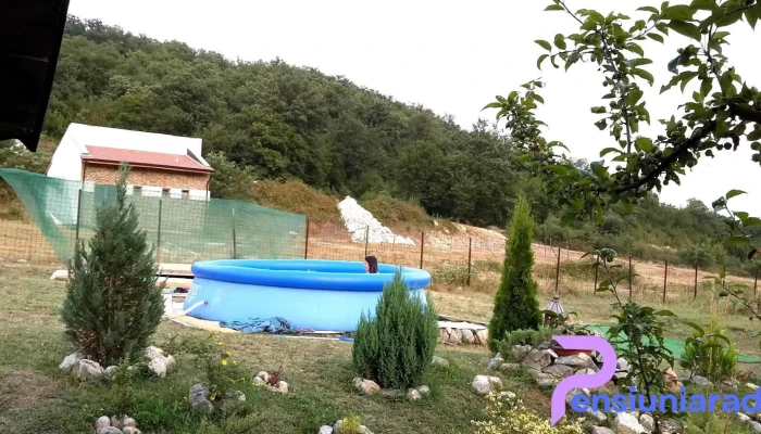 Cabanele Valea Ponicovei -  De La Vizitatori - Dubova