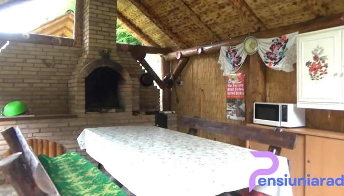 Cabanute Izbandis Camere - Șuncuiuș