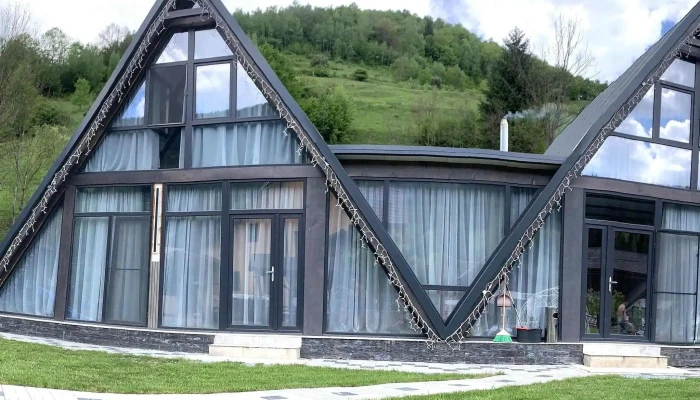 Casa Boglea -  Comentarii - Lunca Bisericii