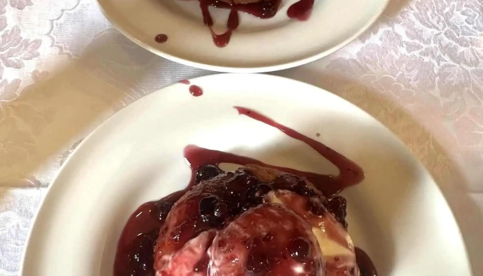 Casa Bucovineana  Restaurantpensiune Papanasi - Suceava
