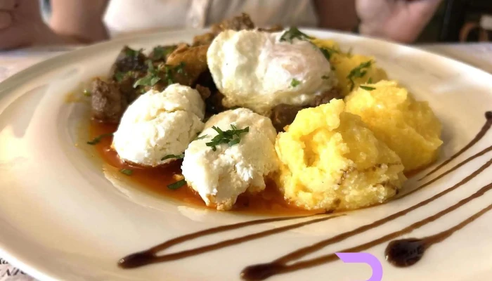 Casa Bucovineana  Restaurantpensiune Polenta - Suceava