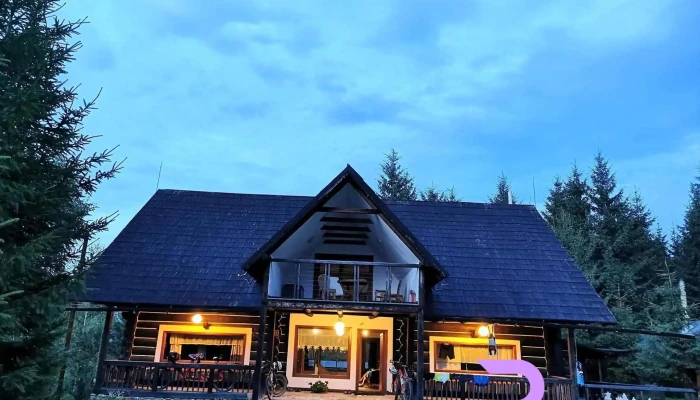 Casa Bunicilor -  Exterior - Mănăstirea Humorului