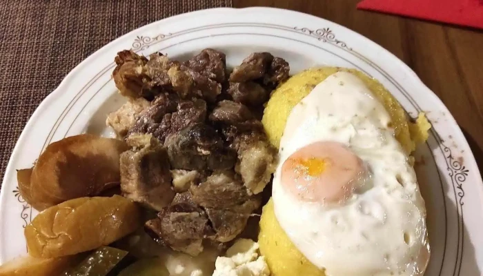 Casa Bunicilor -  Mancaruribauturi - Mănăstirea Humorului