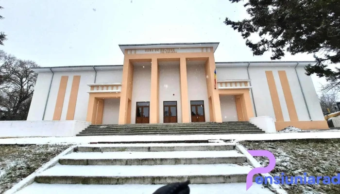 Casa De Cultura Ion Creanga Beresti Unde - Berești