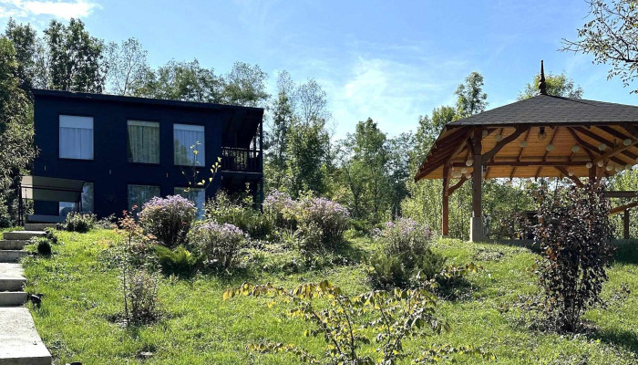 Casa de pe un Deal - Provița De Sus