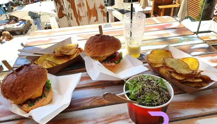 Casa De Piatra -  Burger Vegetarian - Văliug