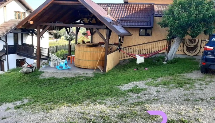 Casa Din Plai -  Locație - Moldova-sulița