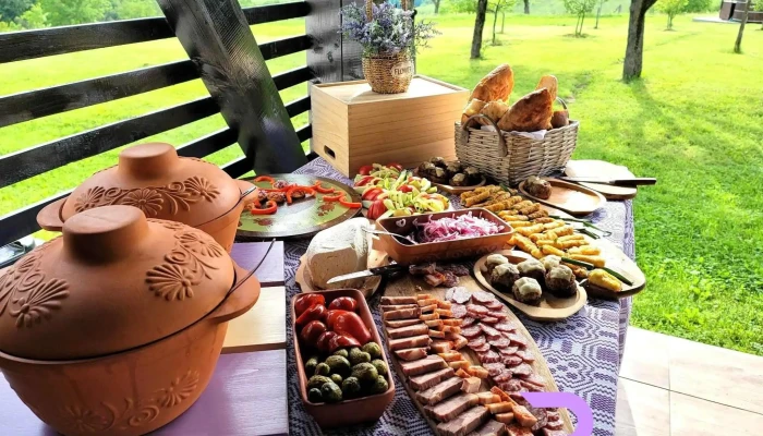 Casa Iilor -  Mancaruribauturi - Ponoarele