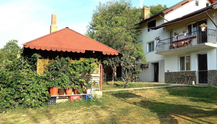 Casa Mariana -  Cum Să Ajungi Acolo - Arefu