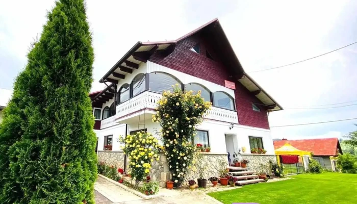 Casa Pompierului -  Exterior - Brebu Mănăstirii