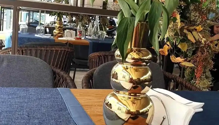 Casa Rebeca -  Videoclipuri - Bacău
