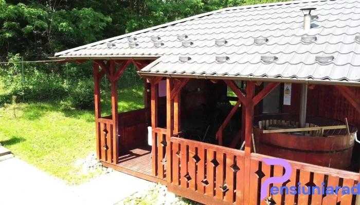 Casa Stejarul Lui Andrei -  Videoclipuri - Izvoarele