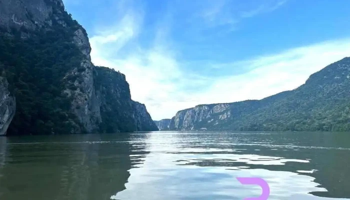 Cassa Damici De La Vizitatori - Dubova