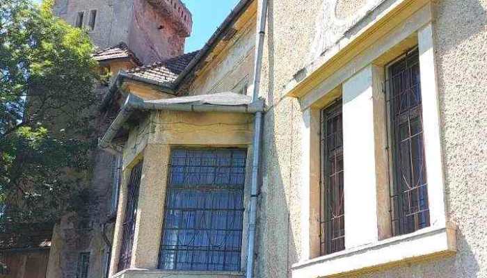 Castelul Urmanczy Fereastra - Toplița