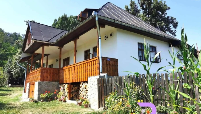 Casuta Bunicilor Corbii De Piatra -  De La Vizitatori - Corbi