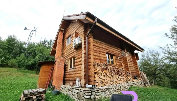 Casutele Din Livada Exterior - Corbi