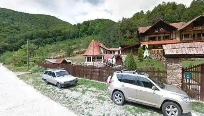 Complex Ginivisa -  Street View Si 360deg - Gureni