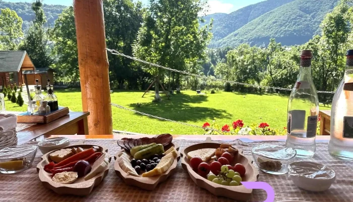 Complex Traisteni -  Mancaruribauturi - Trăisteni