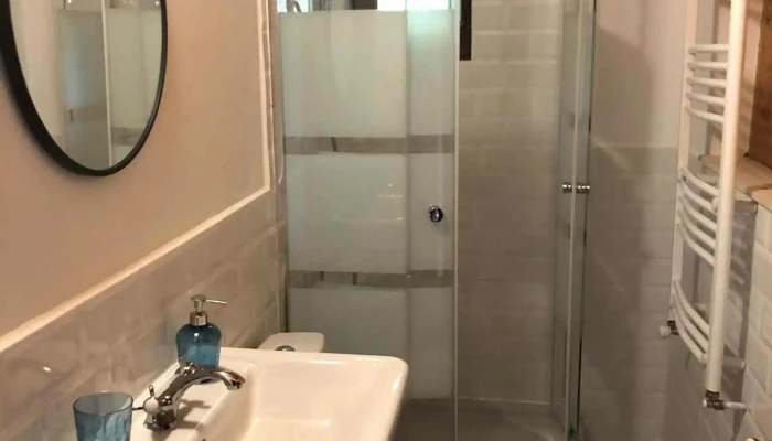 Conacul Secaria De La Proprietar - Secăria
