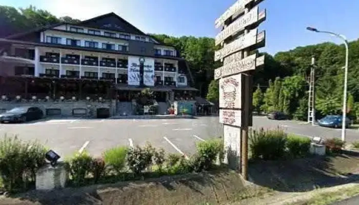 Fantanita Haiducului Street View Si 360deg - Bradu
