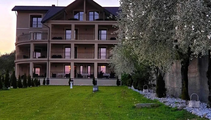Gradinile Romane De La Vizitatori - Chirițeni