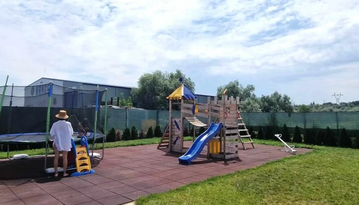 Hangar Pub Pool Program - Baldovinești