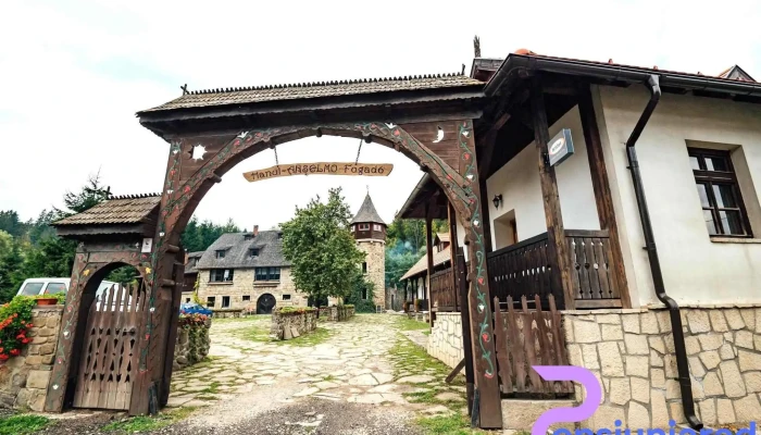 Hanul Anselmo -  Exterior - Oituz