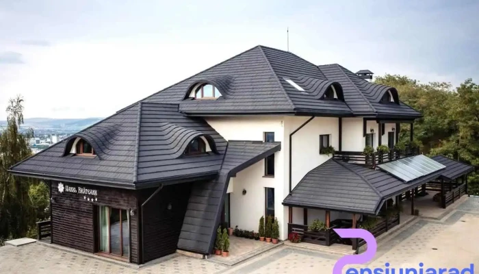 Hanul Brateanu -  Exterior - Sfântu Ilie