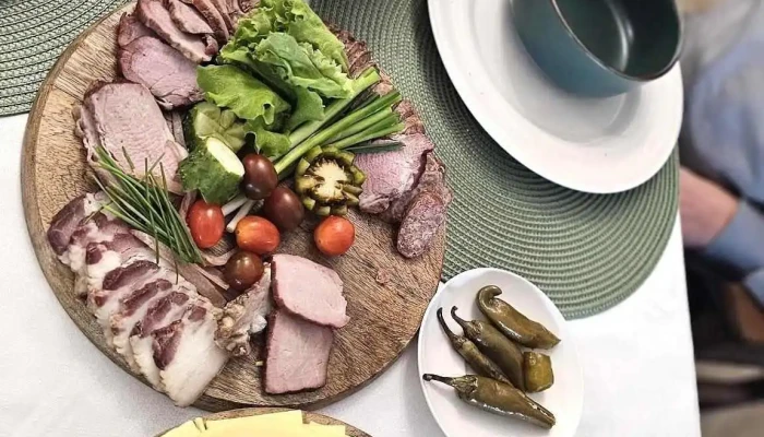Hanul Brateanu -  Mancaruribauturi - Sfântu Ilie