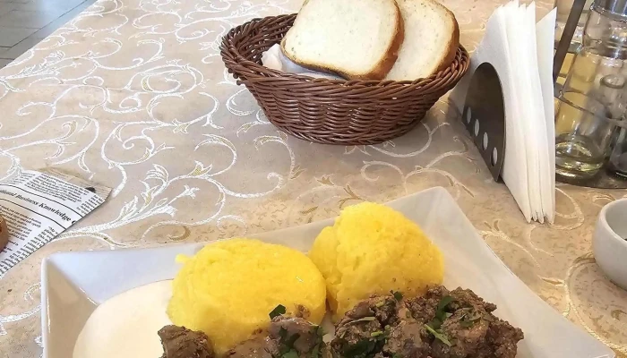 Hanul Cu Povesti Telefon - Bicaz