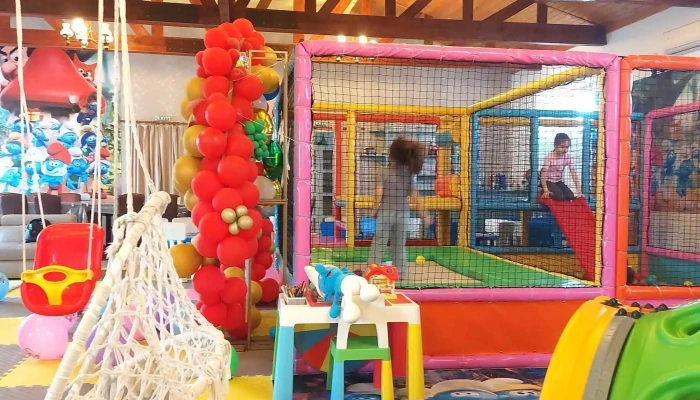 Hanul Cu Strumfi -  Cum Să Ajungi Acolo - Deva