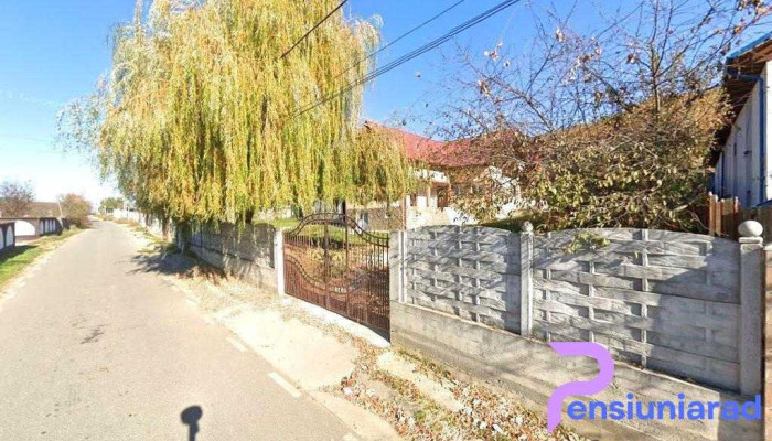 Hanul Dintre Ape - Comuna Vulturești