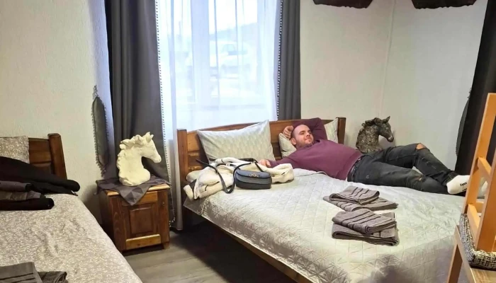 Hanul Lu Maciuca Si Parcare De Tir Codlea - Codlea